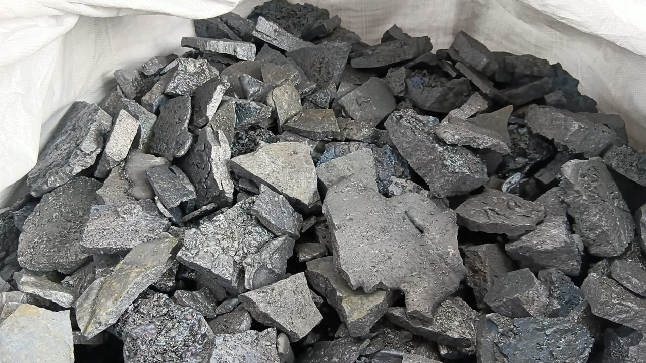 Ferro Silicon lumps packed in a bag